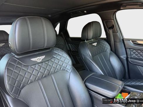 Used 2020 Bentley Bentayga AWD/4WD image 14