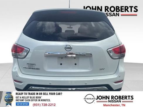 Used 2015 Nissan Pathfinder SV w/ Trailer Tow Package image 4