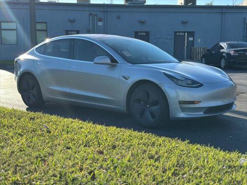 Used 2018 Tesla Model 3 Long Range image 11