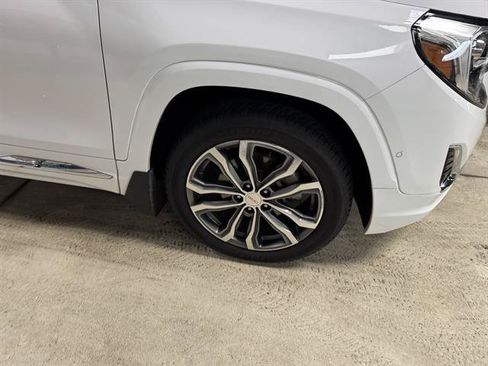 Used 2018 GMC Terrain Denali w/ Advanced Safety Package AWD/4WD image 6
