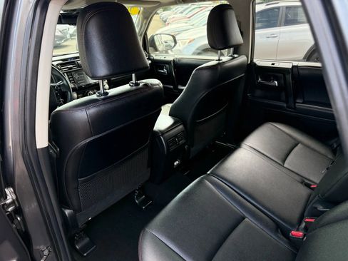 Used 2020 Toyota 4Runner Venture image 15