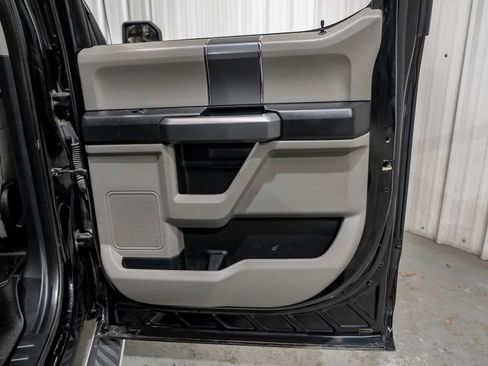 Used 2016 Ford F150 XLT w/ Equipment Group 302A Luxury image 45