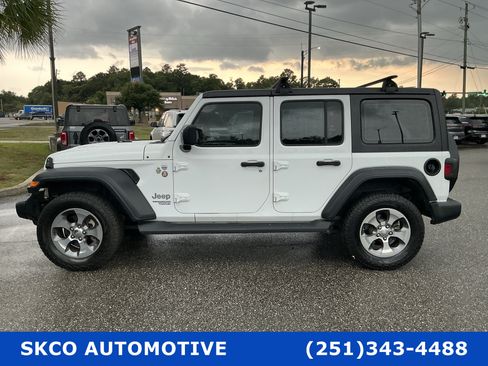 Used 2018 Jeep Wrangler Unlimited Sport AWD/4WD image 2