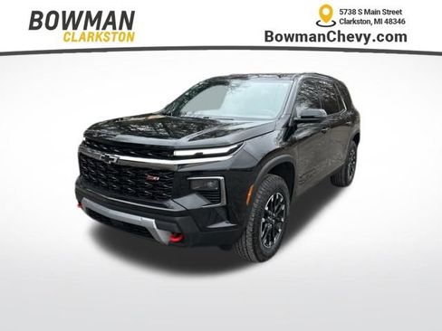 Used 2024 Chevrolet Traverse Z71 w/ Enhanced Driving Package image 1