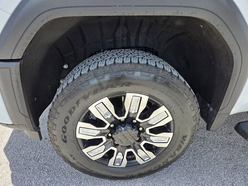 Used 2026 GMC Sierra 2500 Denali w/ Technology Package AWD/4WD image 7
