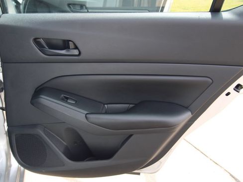Used 2024 Nissan Altima 2.5 S FWD image 34