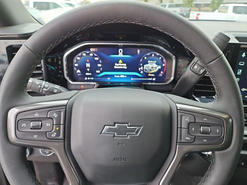 Used 2026 Chevrolet Silverado 2500 ZR2 w/ LPO, Dark Essentials Package image 20