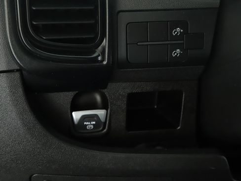 Used 2023 RAM ProMaster 2500 FWD image 7