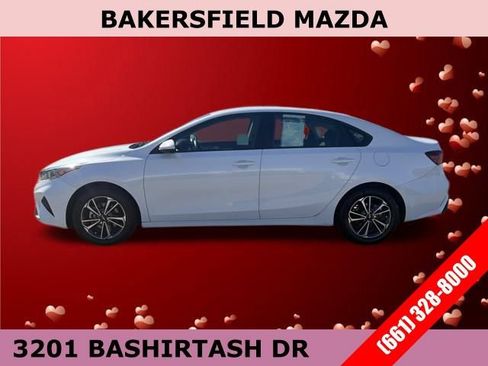 Used 2024 Kia Forte LXS image 2