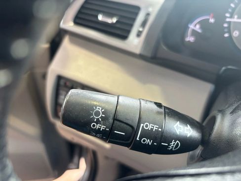 Used 2011 Honda Odyssey Touring Elite image 12