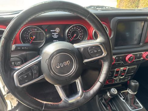 Used 2020 Jeep Gladiator Rubicon image 18