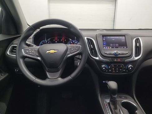 Used 2024 Chevrolet Equinox LT FWD image 22