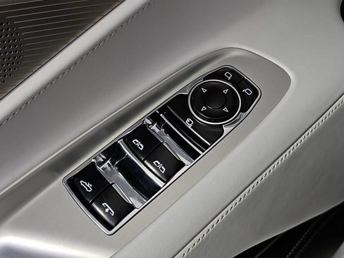 Used 2025 Chevrolet Corvette Z06 RWD image 23