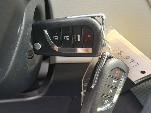 Certified 2022 Toyota Corolla LE image 23