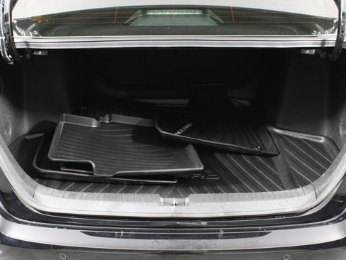 Used 2024 Honda Accord EX-L image 17