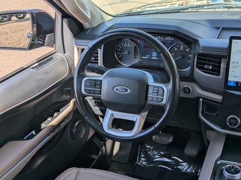 Used 2024 Ford Expedition Max Limited image 13