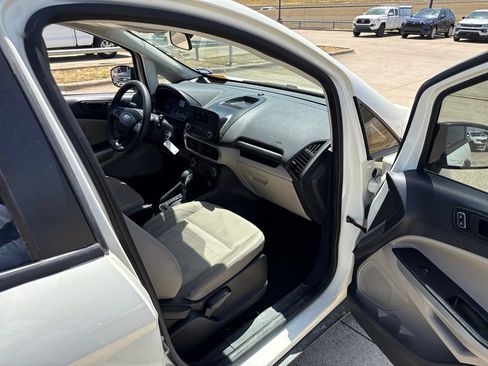 Used 2022 Ford EcoSport S AWD/4WD image 15