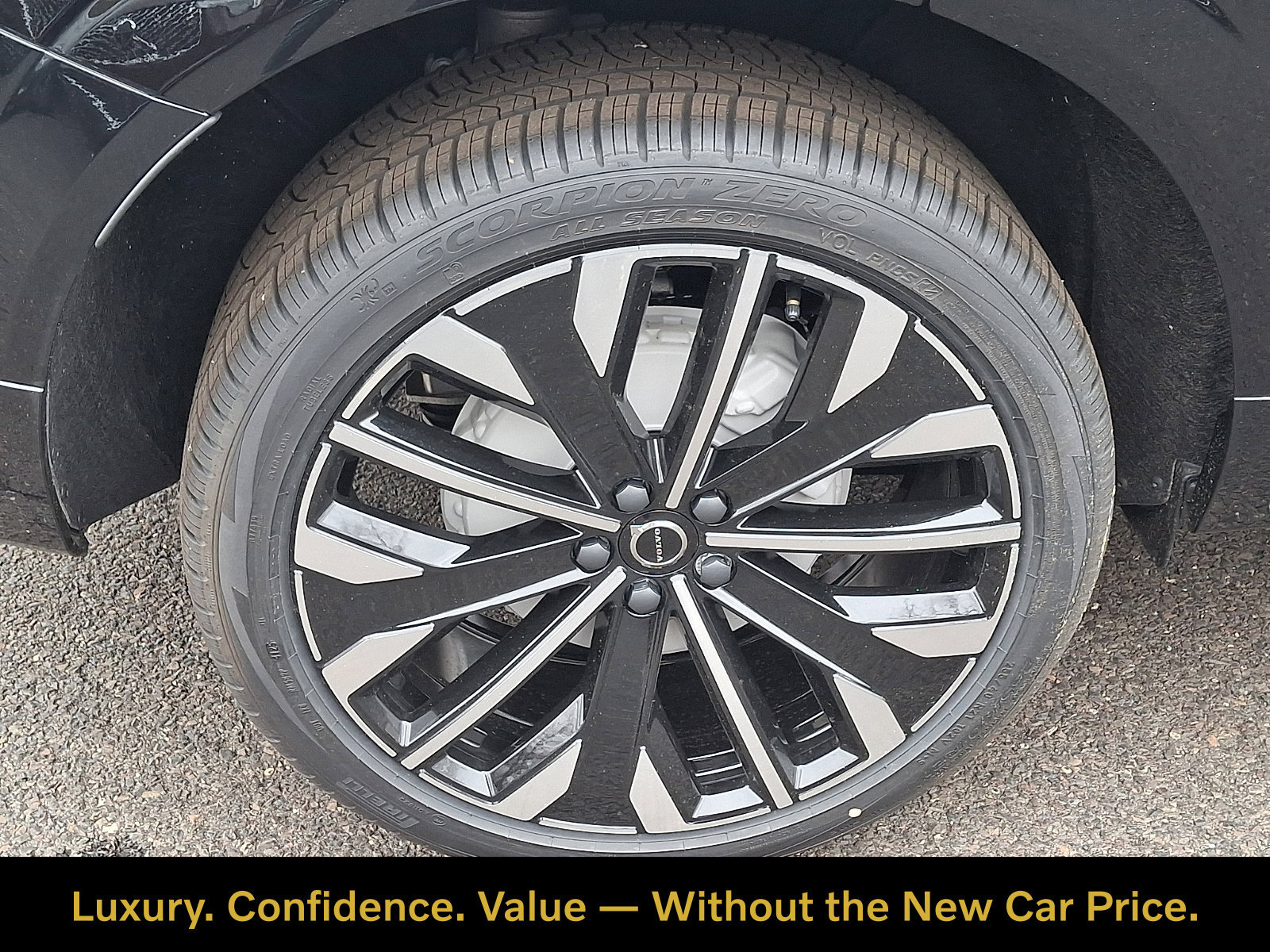 Certified 2026 Volvo XC60 B5 Ultra w/ Protection Package Premier AWD/4WD image 6