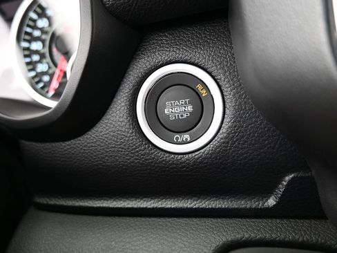 Used 2025 RAM 1500 Laramie image 25