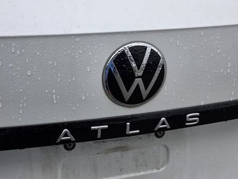 Used 2023 Volkswagen Atlas Cross Sport SEL AWD/4WD image 15