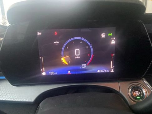 Used 2024 Chevrolet Trax LT w/ Driver Confidence Package FWD image 7
