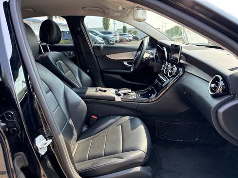 Used 2015 Mercedes-Benz C 300 4MATIC Sedan image 9
