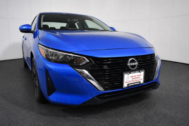 Used 2025 Nissan Sentra SV FWD image 3