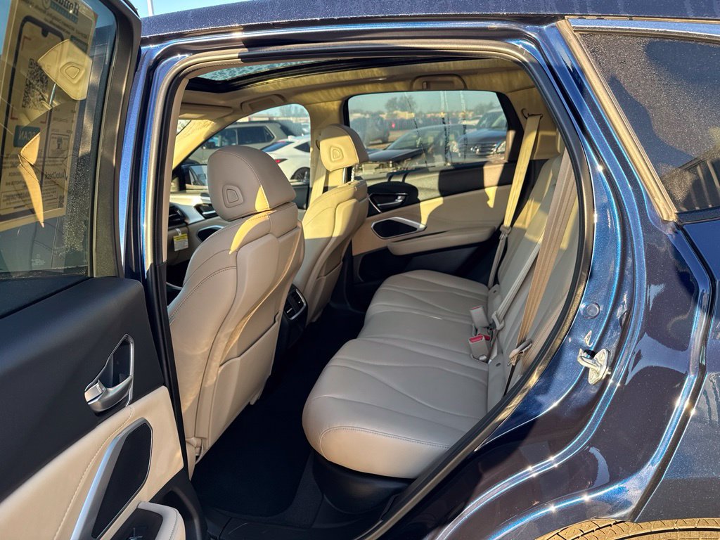 Used 2024 Acura RDX SH-AWD image 36