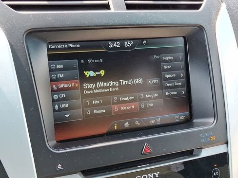 Used 2014 Ford Explorer Limited w/ Equipment Group 301A FWD image 15