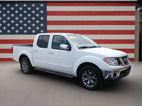 Used 2019 Nissan Frontier SL image 8