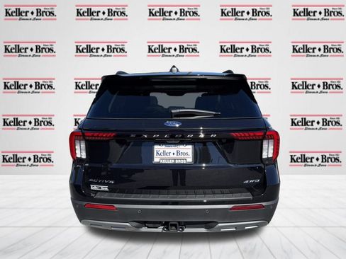 New 2025 Ford Explorer Active w/ Active Comfort Package image 6