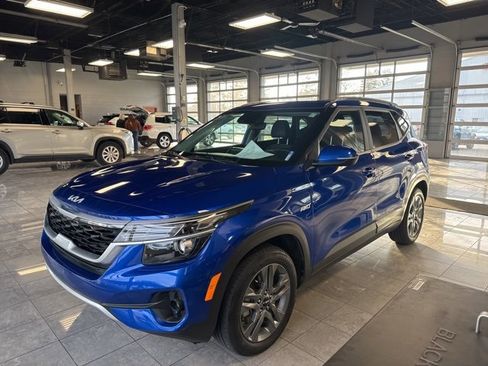 Used 2022 Kia Seltos S image 2