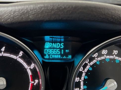 Used 2017 Ford Fiesta SE image 12