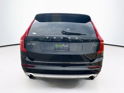 Used 2018 Volvo XC90 T5 Momentum w/ Convenience Package AWD/4WD image 7