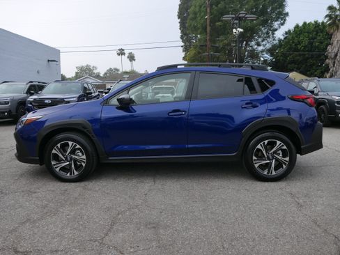 Certified 2025 Subaru Crosstrek 2.0i Premium image 2