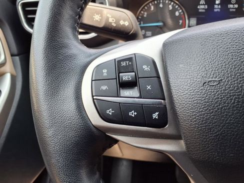 Used 2023 Ford Explorer Limited image 30