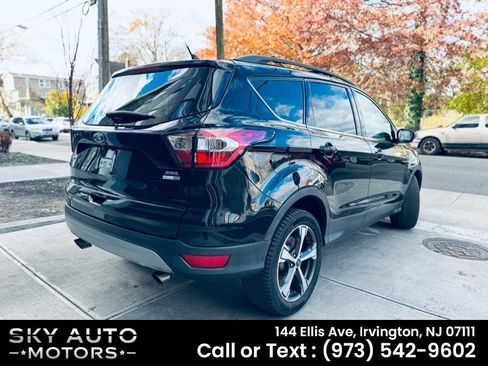 Used 2018 Ford Escape SEL w/ Ford Safe & Smart Package AWD/4WD image 5