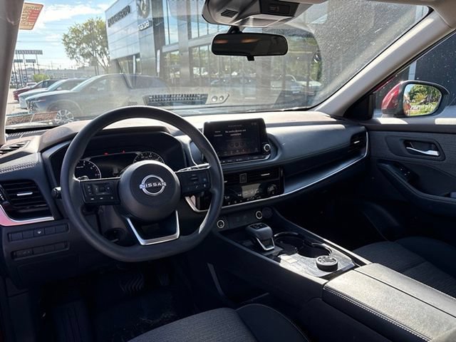 Used 2023 Nissan Rogue SV AWD/4WD image 12