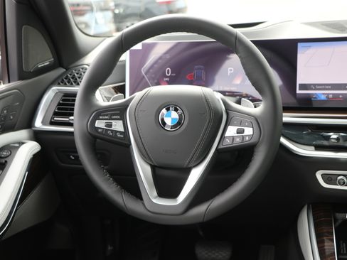 Certified 2026 BMW X5 sDrive40i image 30