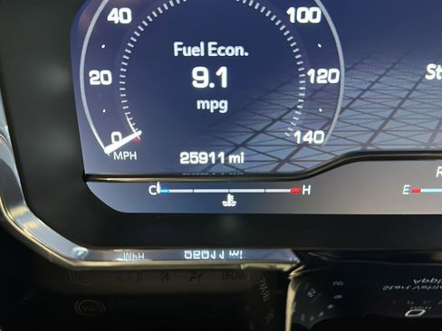 Used 2024 GMC Sierra 3500 SLE w/ SLE Value Package image 12