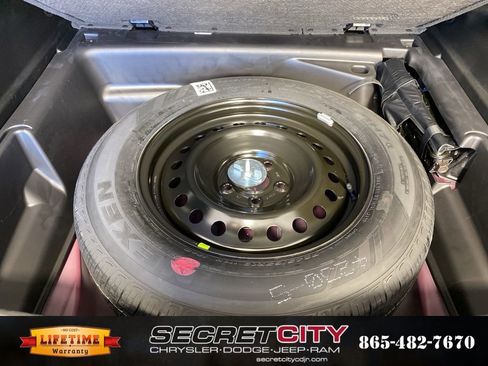 New 2026 Jeep Grand Cherokee Altitude image 31