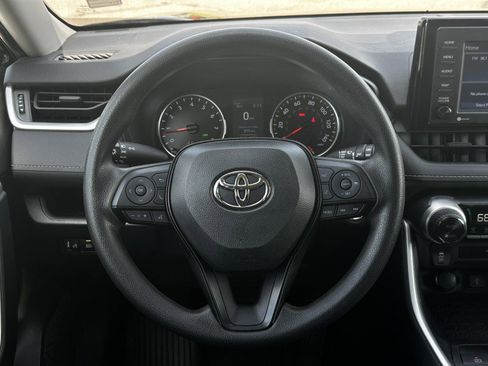 Used 2022 Toyota RAV4 XLE image 26