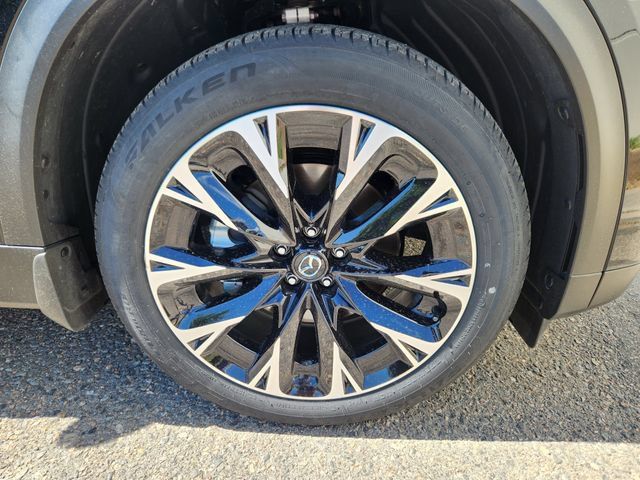 Certified 2025 MAZDA CX-90 Plug-In Hybrid w/ Premium Plus AWD/4WD image 19