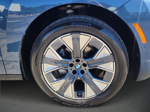 Used 2026 BMW iX xDrive45 image 9