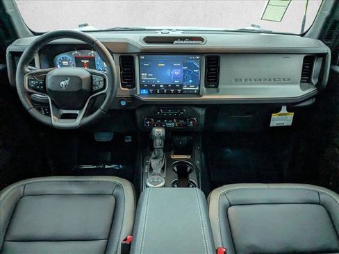 New 2025 Ford Bronco Outer Banks image 13