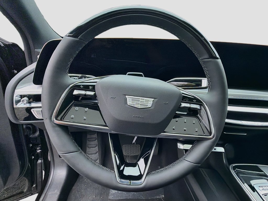 Used 2026 Cadillac Lyriq Signature Luxury w/ LPO, Premium Carpet Package AWD/4WD image 11