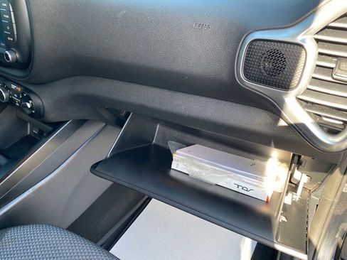 Used 2021 Kia Soul LX FWD image 25