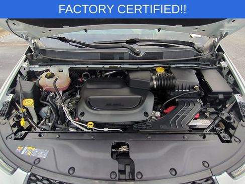 Certified 2023 Chrysler Pacifica Touring-L FWD image 36