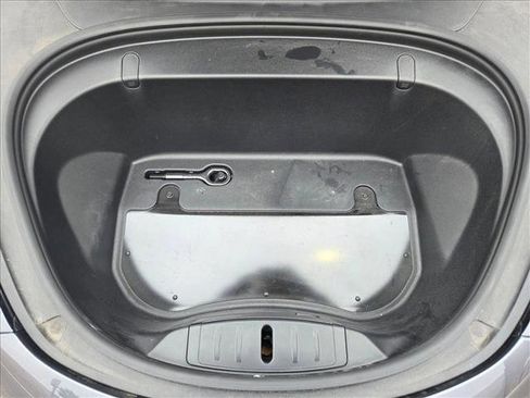 Used 2019 Tesla Model 3 Standard Range Plus image 22