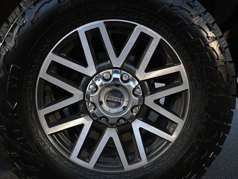 Used 2018 Ford F350 Lariat w/ Lariat Ultimate Package image 15